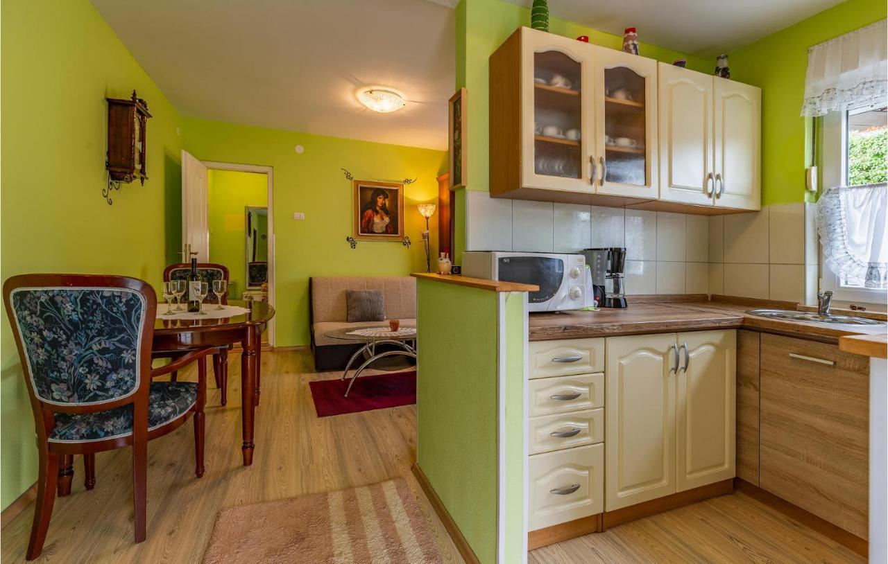 Nice Apartment In Premantura With Wifi Eksteriør bilde